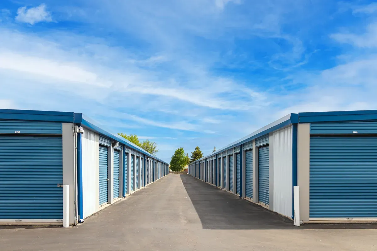 Drive lanes KO Storage of Cheyenne, WY